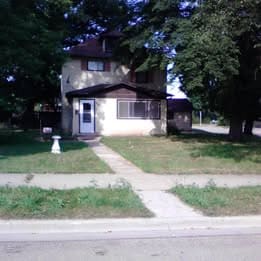 Building Photo - 710 4th Ave SW