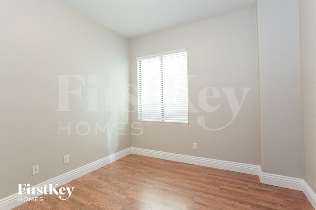 Building Photo - 9100 Little Horse Ave