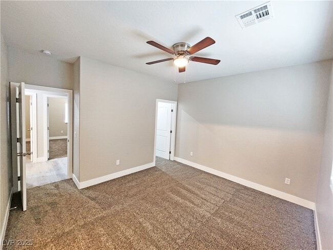 Building Photo - 1111 Sixshooter Ave