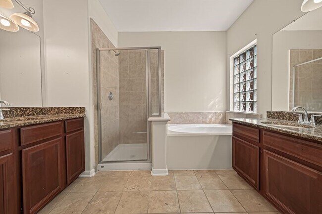 Building Photo - 26414 Forest Pine Ln
