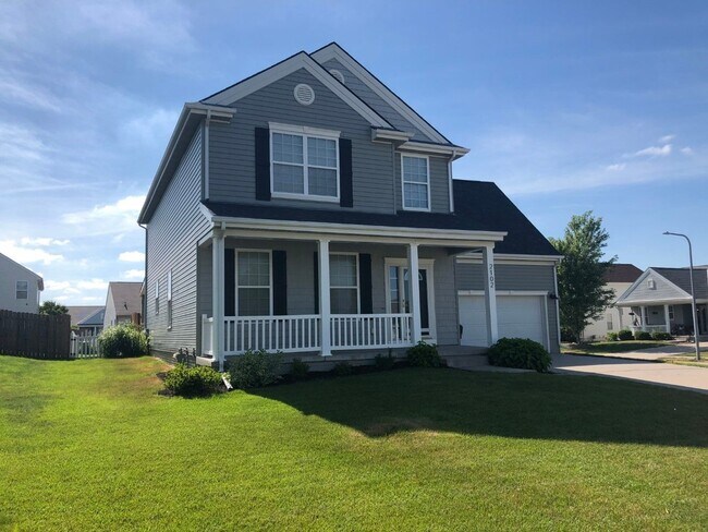 Primary Photo - Large Home in Papillion For Rent!