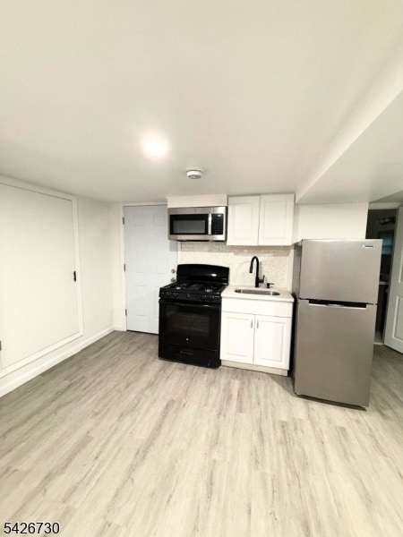 Building Photo - 186 3rd St