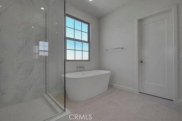 Building Photo - 228 Birdseye