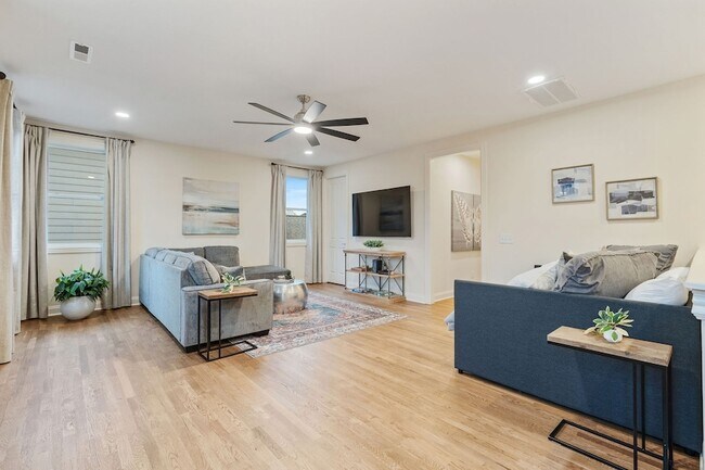 Building Photo - 1036 Clifton St