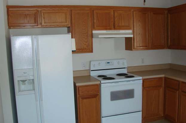 Building Photo - 608 Reservation Ave