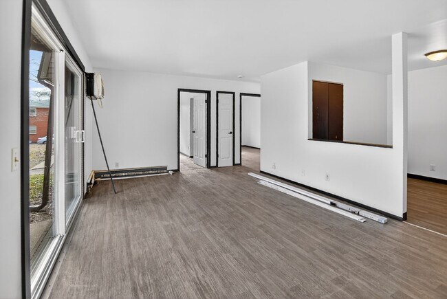 Building Photo - 3722 W Karstens Dr