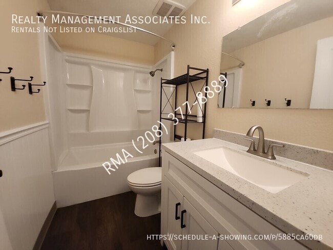 Building Photo - 852 N Benjamin Ln