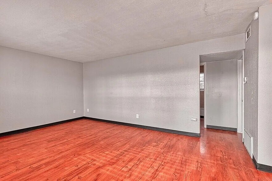 Building Photo - 2707 NW 36th St