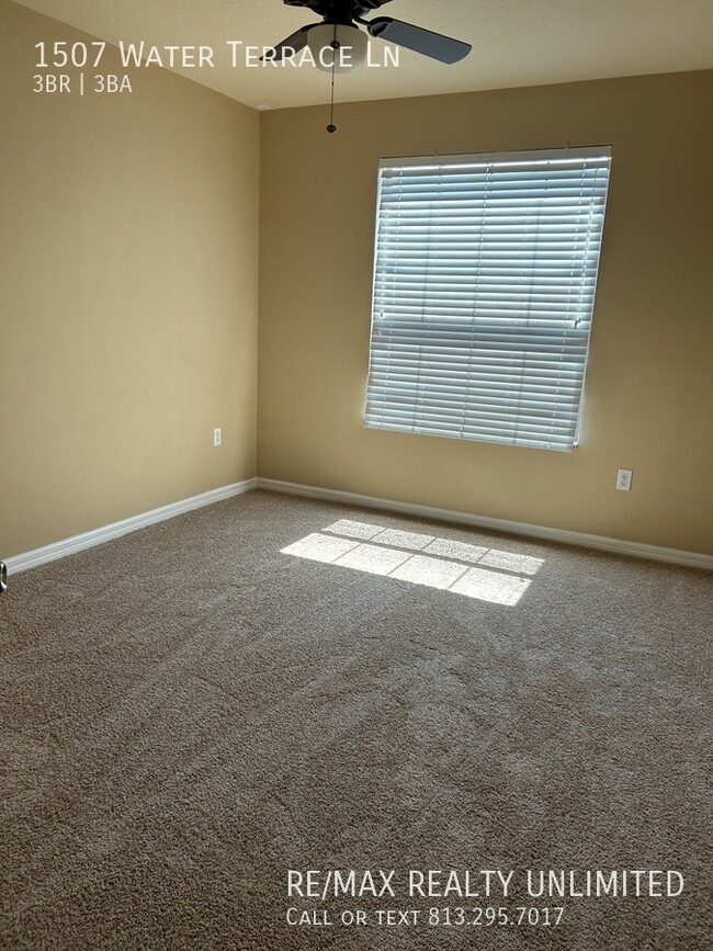 Building Photo - 1507 Water Terrace Ln