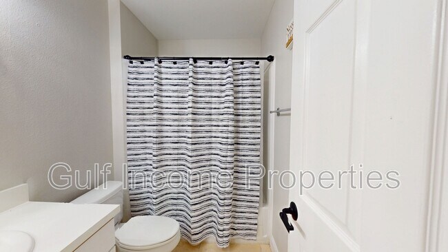 Building Photo - 4026 Banbury Cir