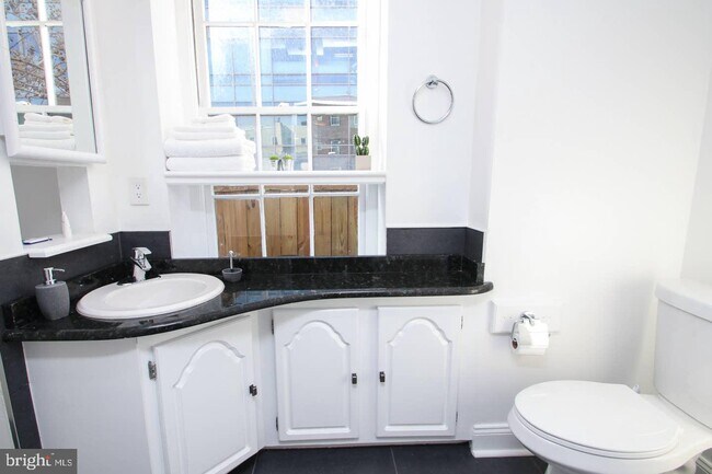 Building Photo - 44-46 S 3rd St