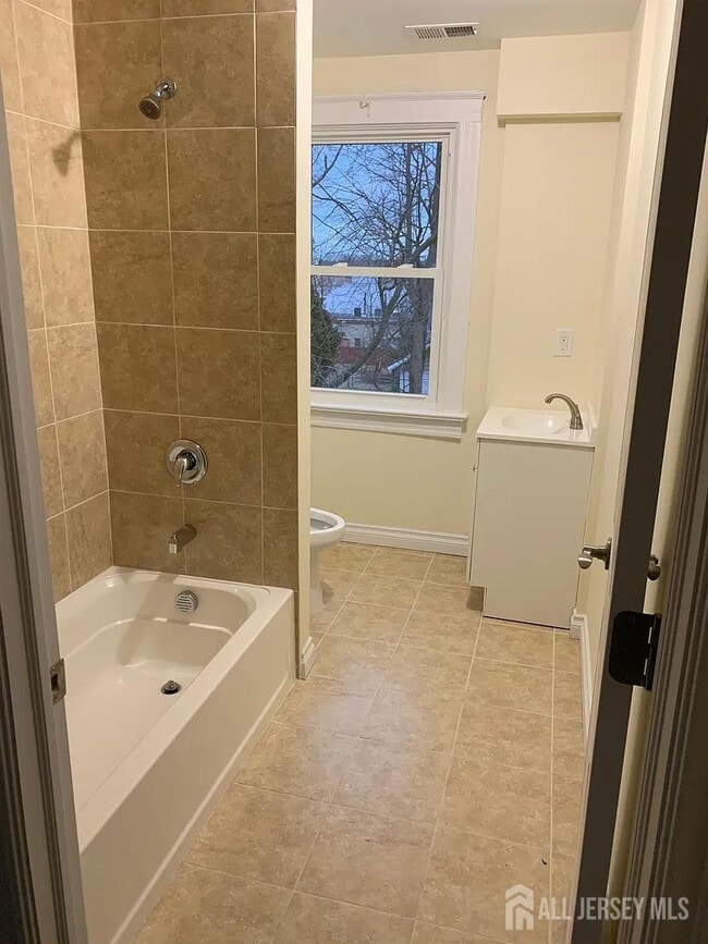 Building Photo - 209 Gatzmer Ave