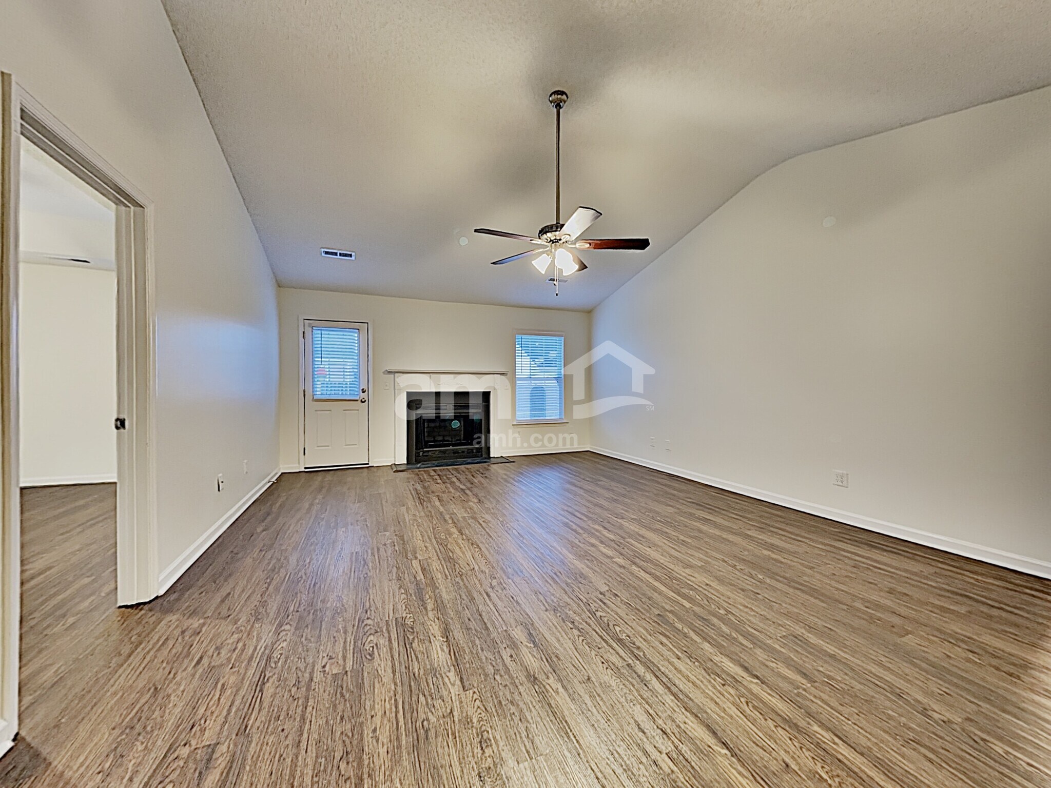 Building Photo - 107 Cotillion Crescent