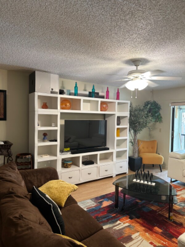 Building Photo - 9900 Pineapple Tree Dr