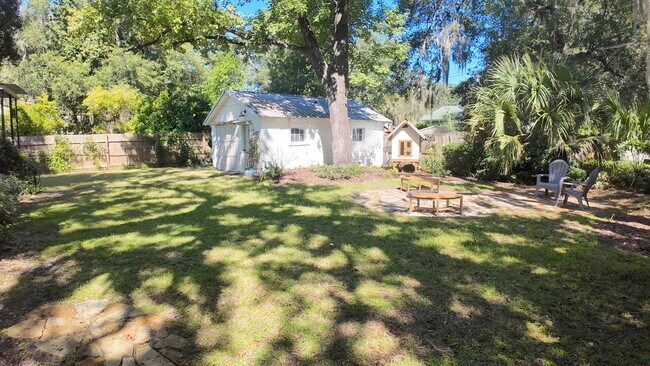 Building Photo - 2150 Texas Ave