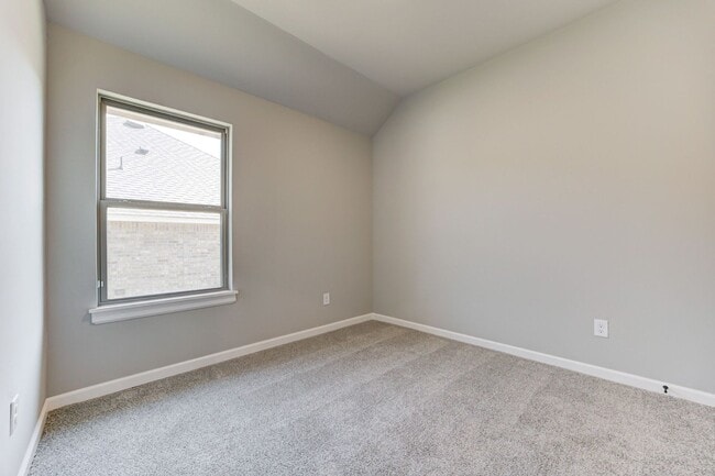 Building Photo - Brand New Home In Noble!