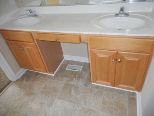 Building Photo - 5404 Laggan Dr