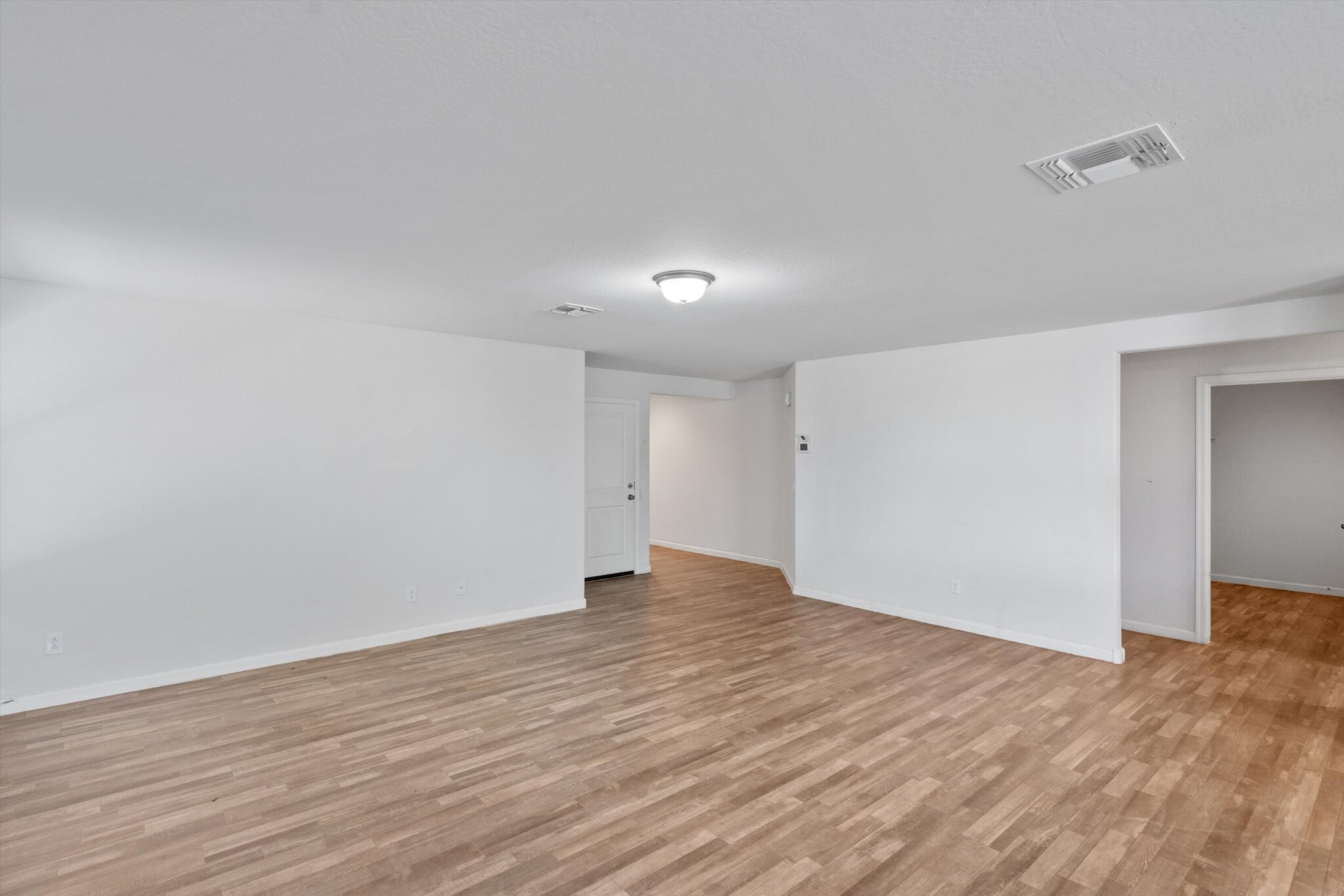 Building Photo - 2084 E Velvet Pl