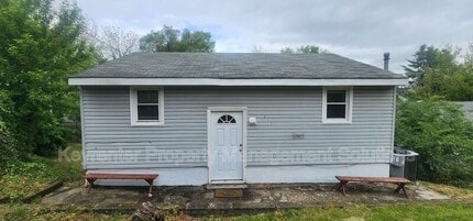 Building Photo - 813 Highland Ave