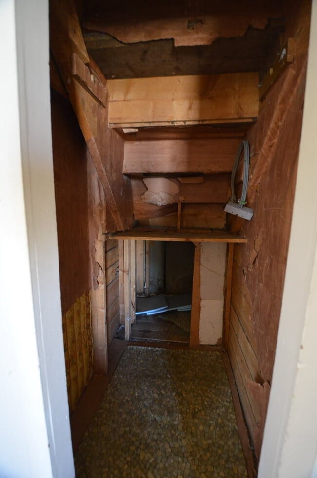 Building Photo - Historic Home, Downtown Breck! Pets welcome!