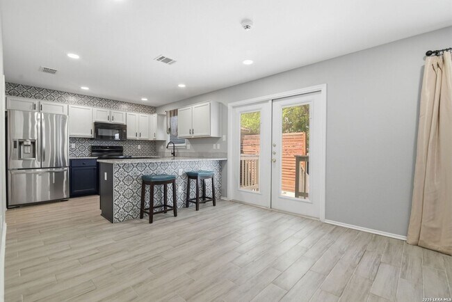 Building Photo - 655 Rattler Bluff