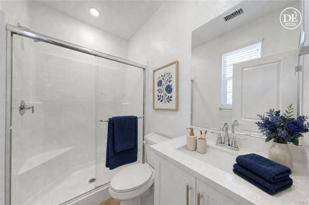 Building Photo - 4041 Pomelo Dr