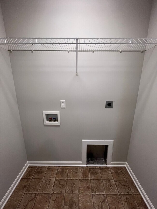 Building Photo - Upper Stone Apartments