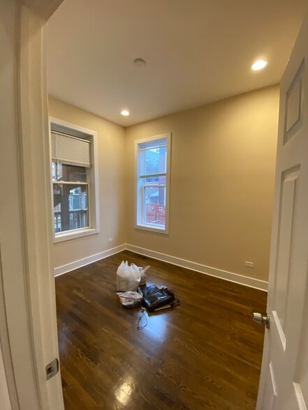 Building Photo - 2014 W Huron St