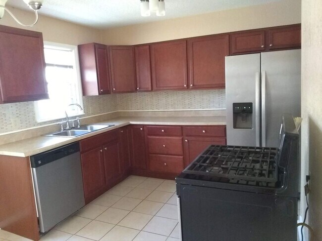 Building Photo - **Available Now...Never Have to Move Again! Don’t Miss Out…This Home Will Go Fast!**