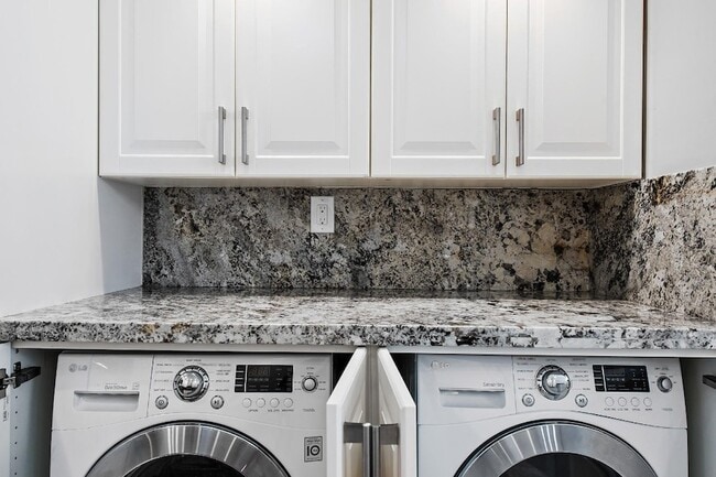 Building Photo - 3850 Galt Ocean Dr