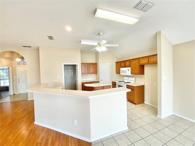Building Photo - 7905 Copper Canyon Dr