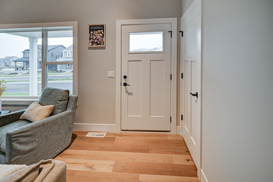 Building Photo - 4795 Lacy Rd