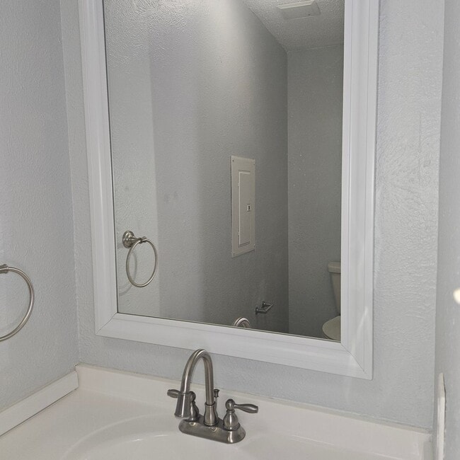 Building Photo - Winter Park Special