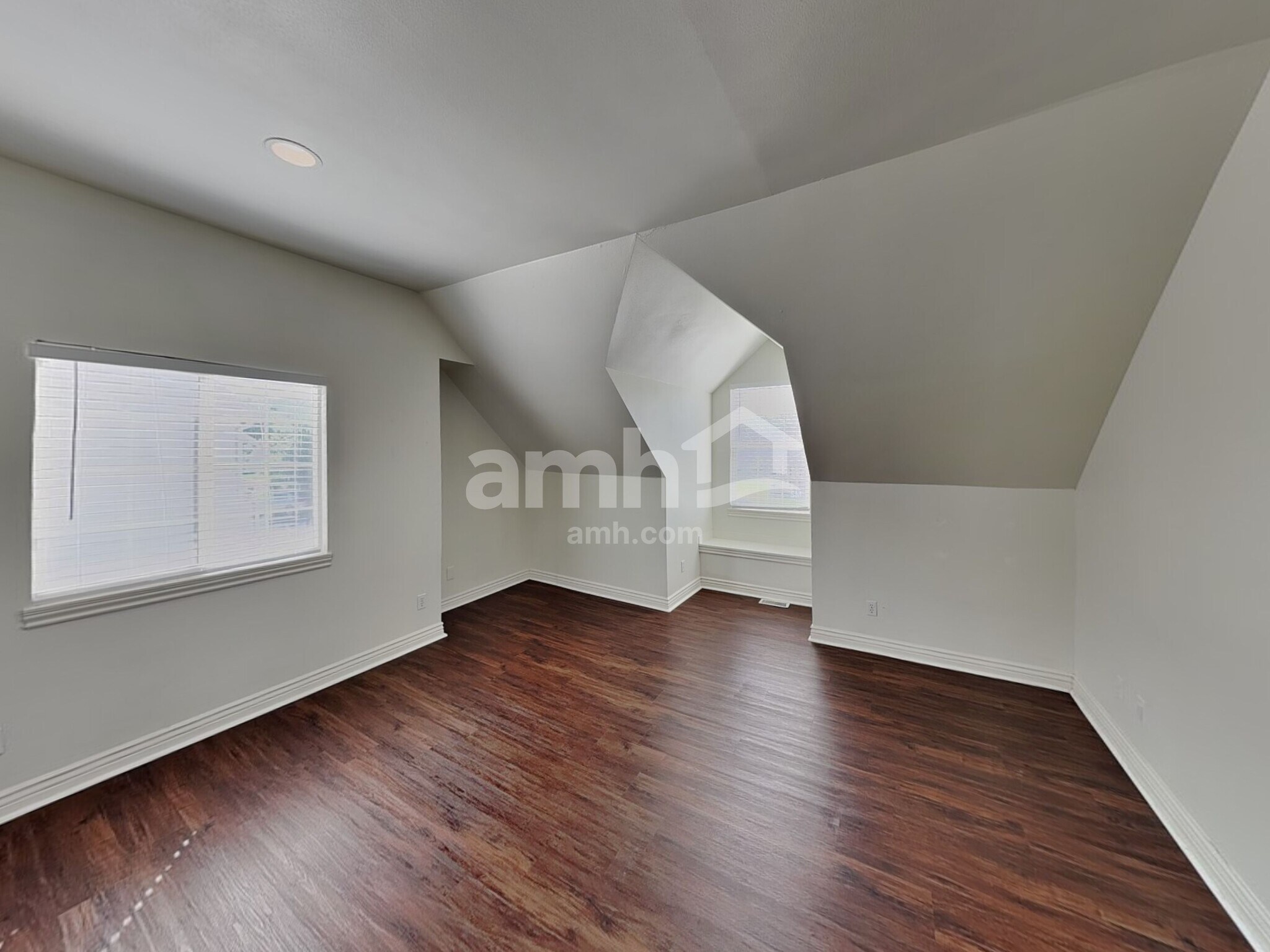 Building Photo - 436 N 2150 W