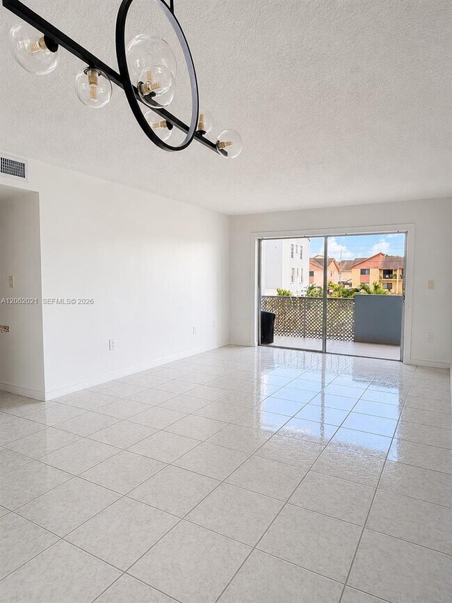 Building Photo - 6095 W 18th Ave