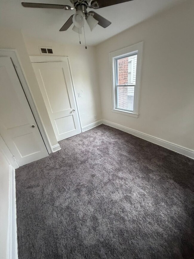 Building Photo - 3242-3242 Sycamore Rd