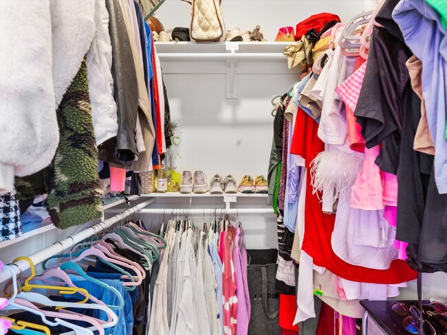 Building Photo - 3517 Mission St