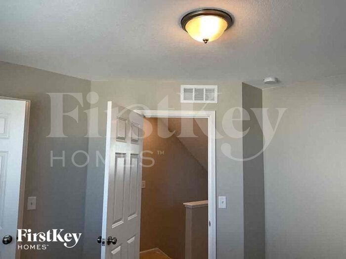 Building Photo - 4401 N Quatar Ct