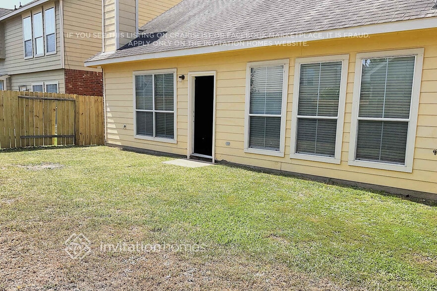 Building Photo - 17115 Deaton Mill Dr