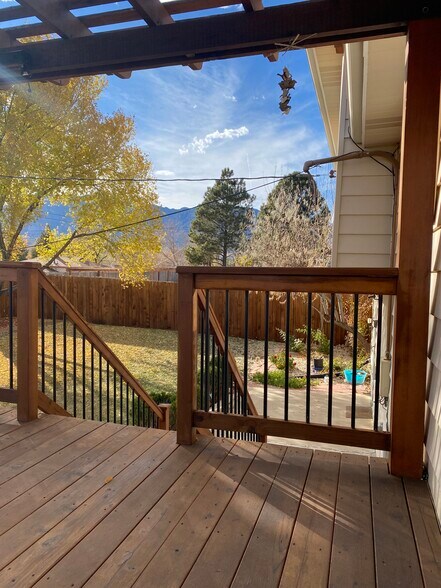 Building Photo - 325 Catalina Dr