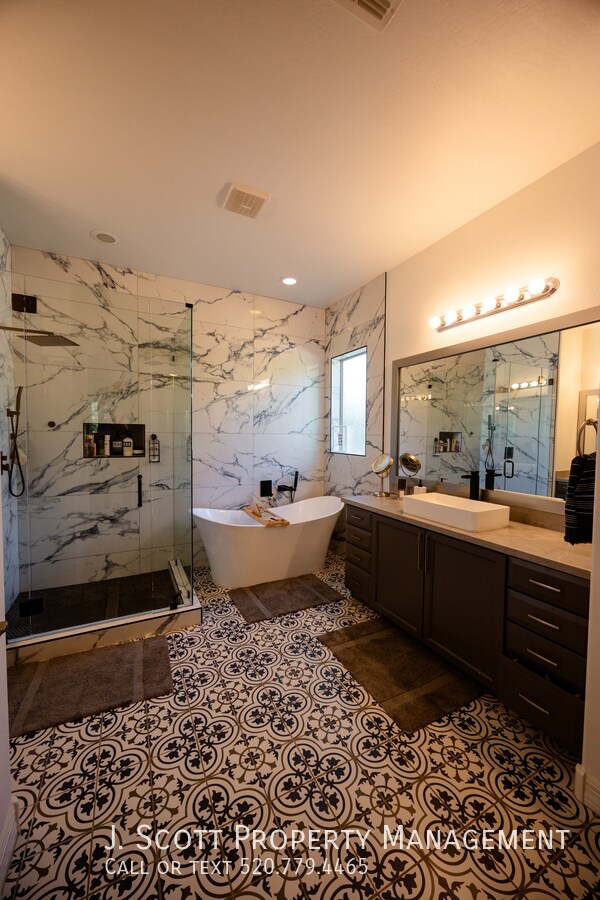 Building Photo - 15646 W Ashland Ave