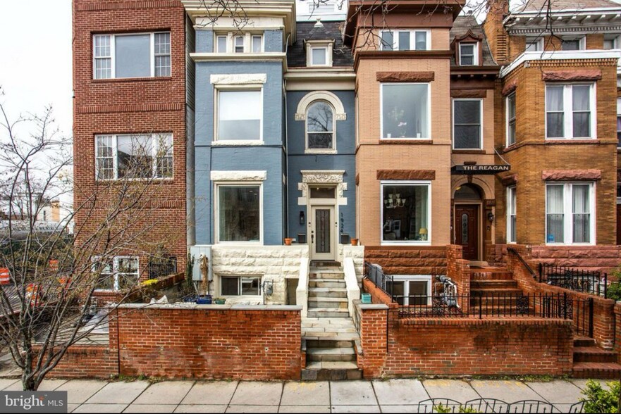 Primary Photo - 1924 1st St NW