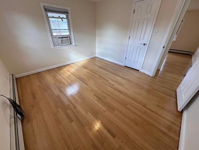 Building Photo - 368 New York Ave