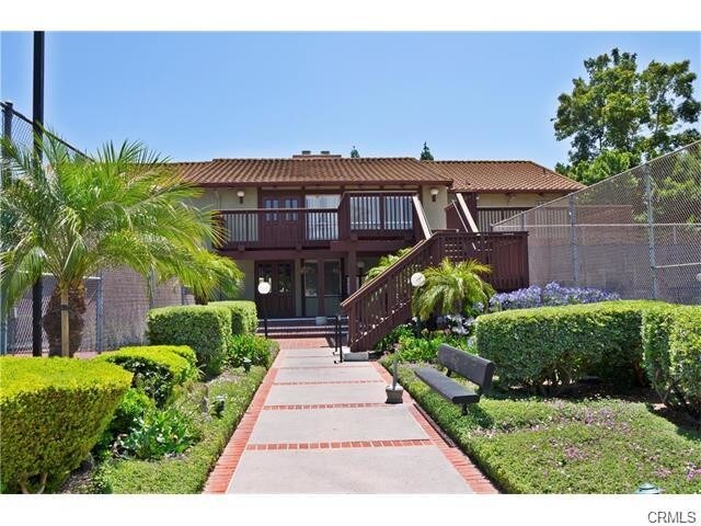 Building Photo - 1000 W MacArthur Blvd