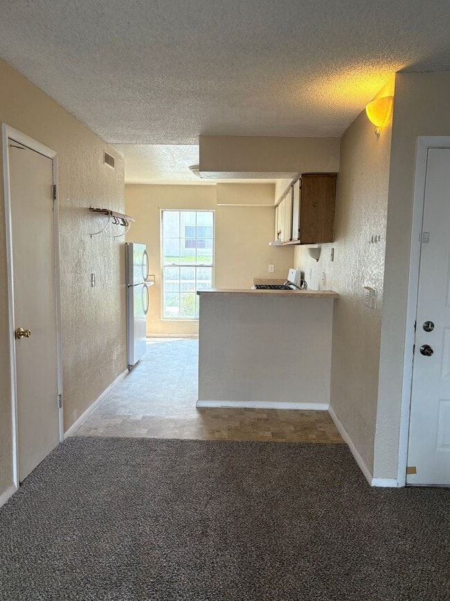 Building Photo - 3510 Parkmoor Village Dr