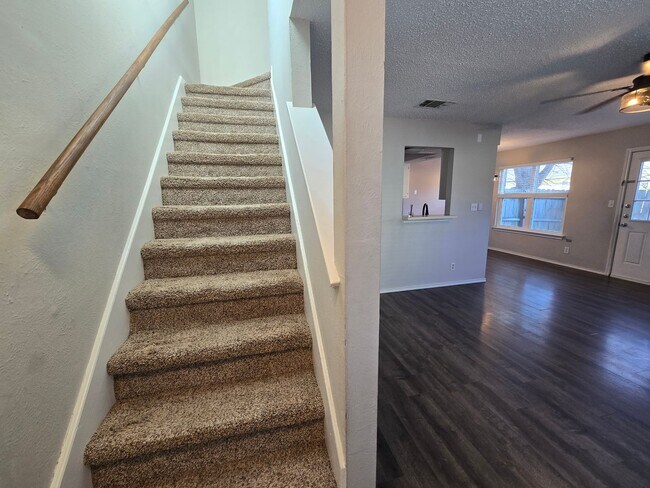 Building Photo - 8810 Springmail Cir