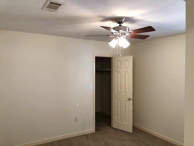 Building Photo - 2 bed, 2 bath home for rent in Barnett Bend!