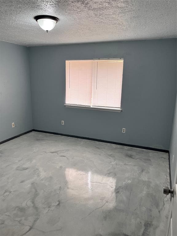 Building Photo - 16631 Gold Ridge Ln