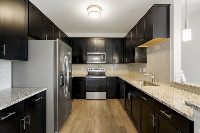 Building Photo - Spacious 3 bedroom in gated community