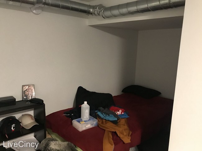 Building Photo - 60 W McMillan St